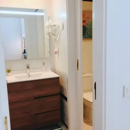 Romana Playa, Junto Al Mar, Completamente Reformado Appartamento Marbella